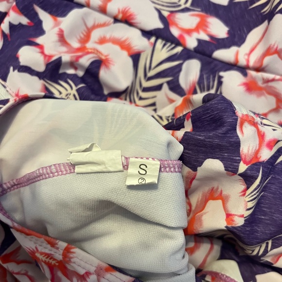 Womens long sleeve high neck swimsuit size small - Picture 6 of 6